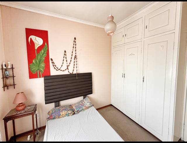 5 BEDROOM HOUSE FOR SALE IN THE HILL